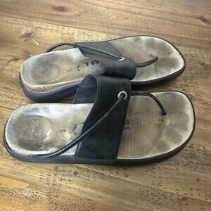 Tatami by Birkenstock women sandals size 7.5
